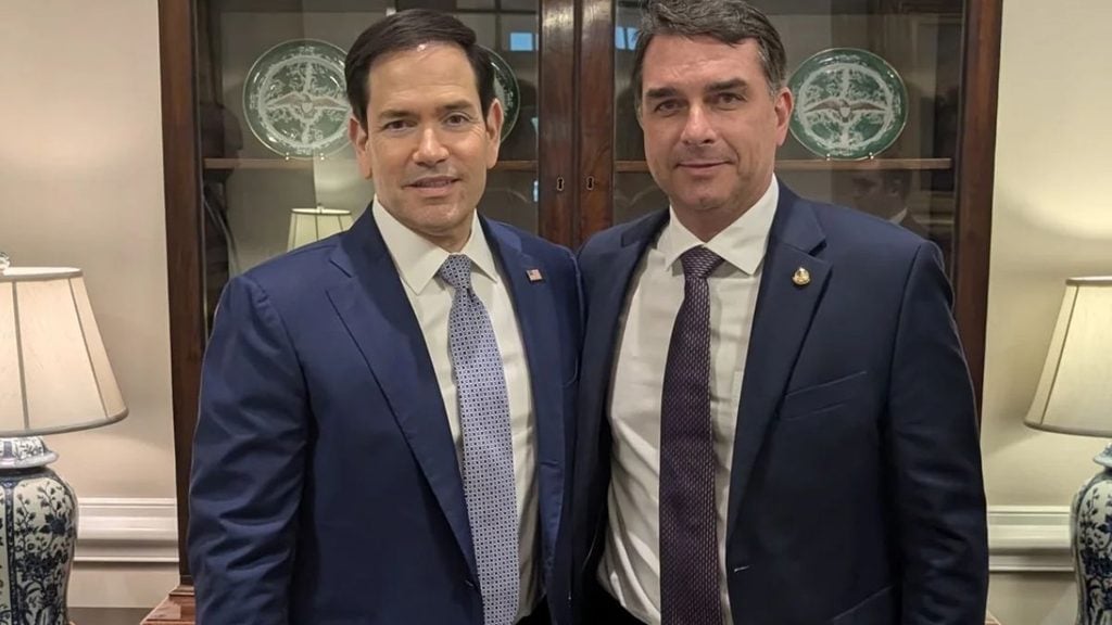 Publica&ccedil;&atilde;o de Sim&oacute;n Levy sobre o suposto envolvimento de Marco Rubio na viagem de Fl&aacute;vio Bolsonaro