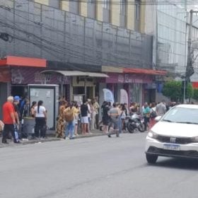 Acidente deixa dois feridos na rua Goiás, em Divinópolis; motorista foge do local