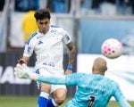 Com tr&ecirc;s gols de Kaio Jorge, Cruzeiro domina Gr&ecirc;mio e entra no G4