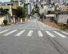 Obras de pavimentação na Avenida 21 de Abril, próximo à rodoviária de Divinópolis