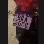 Motocicleta Honda Biz apreendida pela Guarda Civil Municipal em Nova Serrana