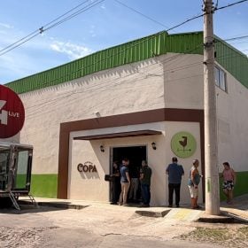 Estúdio da 94 Live está no Empório Copa nesta quarta-feira (7)