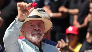 Lula é reeleito presidente da República e irá para quarto mandato