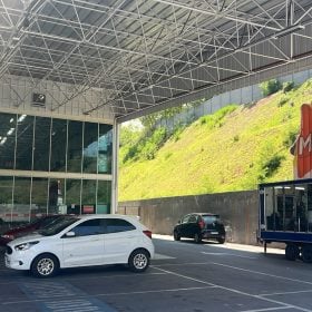 Estúdio Móvel da Minas FM está no Mart Minas nesta quarta (7)