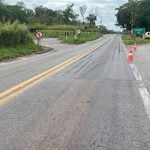 Motocicletas envolvidas em colis&atilde;o traseira na MG-050, em Ita&uacute;na, Minas Gerais.