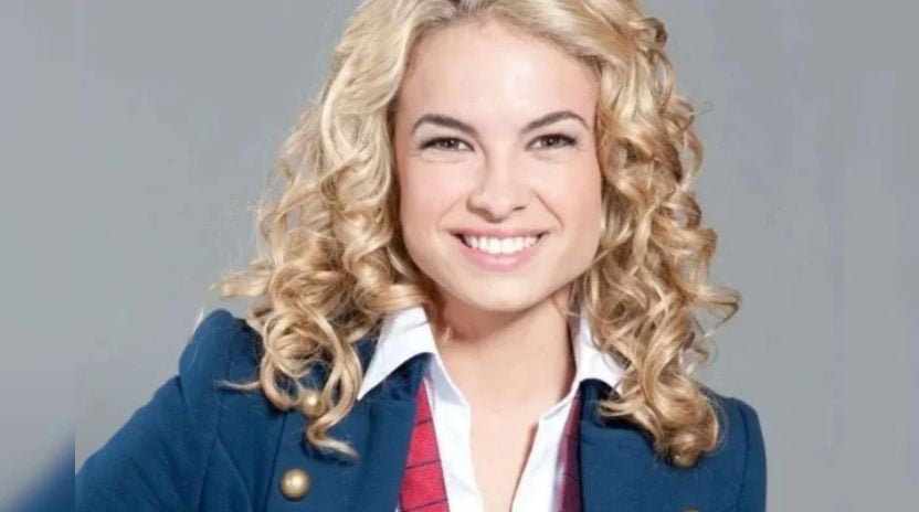 Lua Blanco, atriz que interpretou Roberta Messi na novela Rebelde Brasil.