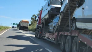 Veículos de grande porte terão restrição de tráfego no feriado de Nossa Senhora Aparecida em MG