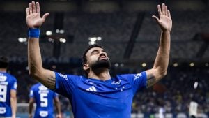 Cruzeiro vence o Remo e chega ao 3º lugar no Brasileirão