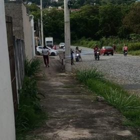 Homem &eacute; morto a tiros no bairro Serra Verde, em Divin&oacute;polis
