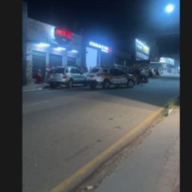 Motociclista fica ferido em colisão com carro na Av. Paraná, em Divinópolis