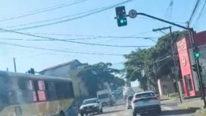 Novos semáforos começam a operar no bairro Interlagos, em Divinópolis