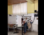 V&iacute;deo: Gleide Andrade, candidata a deputada federal, vota em BH