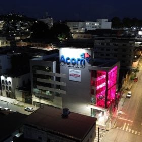Centro Oncol&oacute;gico da Acom em Divin&oacute;polis estende atendimento para ampliar acesso &agrave; mamografia em outubro