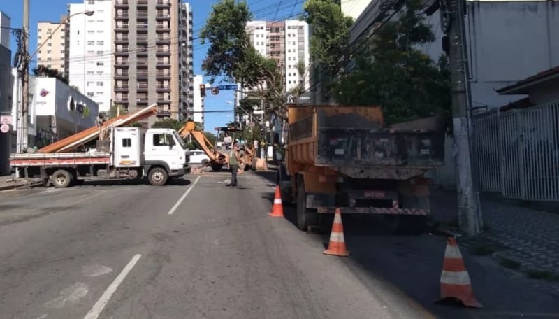 Rua Rio de Janeiro, em Divinópolis, será interditada para obras da Copasa