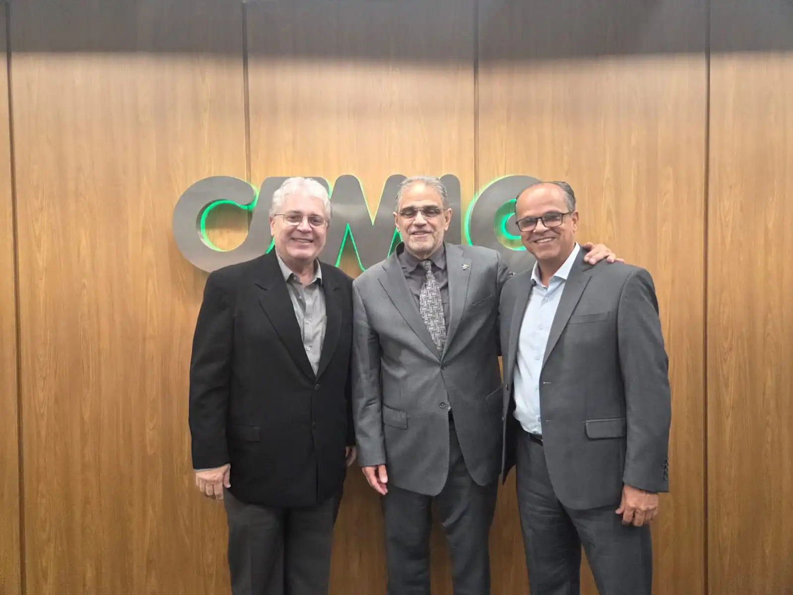 Setor Produtivo se re&uacute;ne com a Cemig para cobrar melhorias na energia do Centro Industrial de Divin&oacute;polis