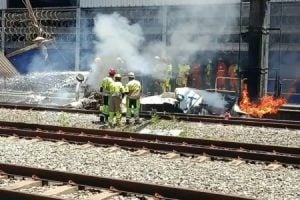 Vídeo revela destroços de aeronave após queda em estação de metrô em Belo Horizonte
