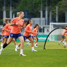 Sele&ccedil;&atilde;o Brasileira Feminina enfrenta a Argentina em amistoso no Est&aacute;dio Beira-Rio