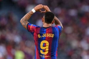 Gabriel Jesus apresenta média de um gol a cada 44 minutos pelo Barcelona após cinco jogos