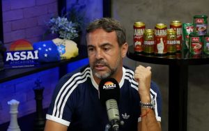 Cruzeiro renova contrato com técnico Artur Jorge até 2030 e mira evolução no futebol brasileiro