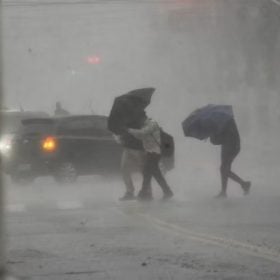 Governo de Minas emite alerta de tempestade e granizo para 184 munic&iacute;pios nesta quinta-feira