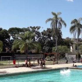 Menino de 12 anos morre ap&oacute;s se afogar em piscina interditada de parque em Lambari