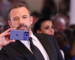 Ben Affleck relata ter sido banido duas vezes do Instagram por criar perfis para monitorar os filhos