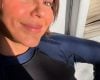 Paolla Oliveira compartilha registros na praia e responde a críticas ao corpo com humor