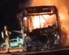 &Ocirc;nibus &eacute; destru&iacute;do por inc&ecirc;ndio suspeito no bairro Belo Vale, em Sete Lagoas
