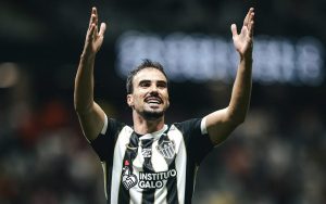 Atl&eacute;tico demonstra for&ccedil;a do elenco reserva na vit&oacute;ria sobre o Coritiba e refor&ccedil;a op&ccedil;&otilde;es para a reta final da temporada