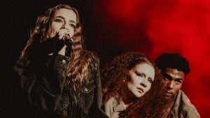 Giana emociona ao abrir show de Zayn em São Paulo e relembra paixão pela música desde a infância