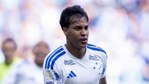 Kaio Jorge avalia temporada do Cruzeiro, pressão da torcida e metas para o final de 2026