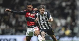 Flamengo e Atlético se enfrentam pelo Brasileirão; veja onde assistir, escalações e arbitragem