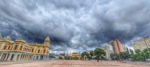 Belo Horizonte deve ter chuva, raios e ventos fortes no domingo do segundo turno