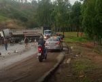 Motorista morre em colis&atilde;o frontal entre caminhonete e carreta na BR-381, em Jo&atilde;o Monlevade
