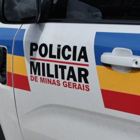 Homem tenta atropelar policiais da Rotam durante fuga e &eacute; preso em Belo Horizonte