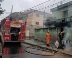 Homem morre ap&oacute;s incendiar resid&ecirc;ncia familiar em Belo Horizonte ap&oacute;s agress&otilde;es &agrave;s parentes