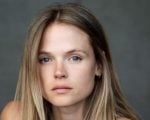 Atriz Gabriella Wilde abandona carreira em Hollywood para atuar como doula da morte
