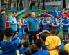 &Iacute;dolo do Cruzeiro, Alex visita a Toca da Raposa 1 e encontra jovens da base