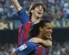 Ronaldinho Gaúcho envia mensagem de despedida a Lionel Messi em reconhecimento à trajetória do craque argentino