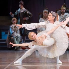 Ballet Cl&aacute;ssico de S&atilde;o Petersburgo