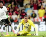 Atl&eacute;tico luta at&eacute; o fim, mas perde para o Flamengo no &uacute;ltimo lance