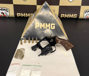Telettubes &eacute; preso com arma e drogas em Divin&oacute;polis