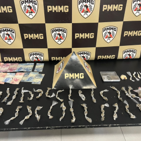 PM apreende drogas e prende suspeito no bairro Nações